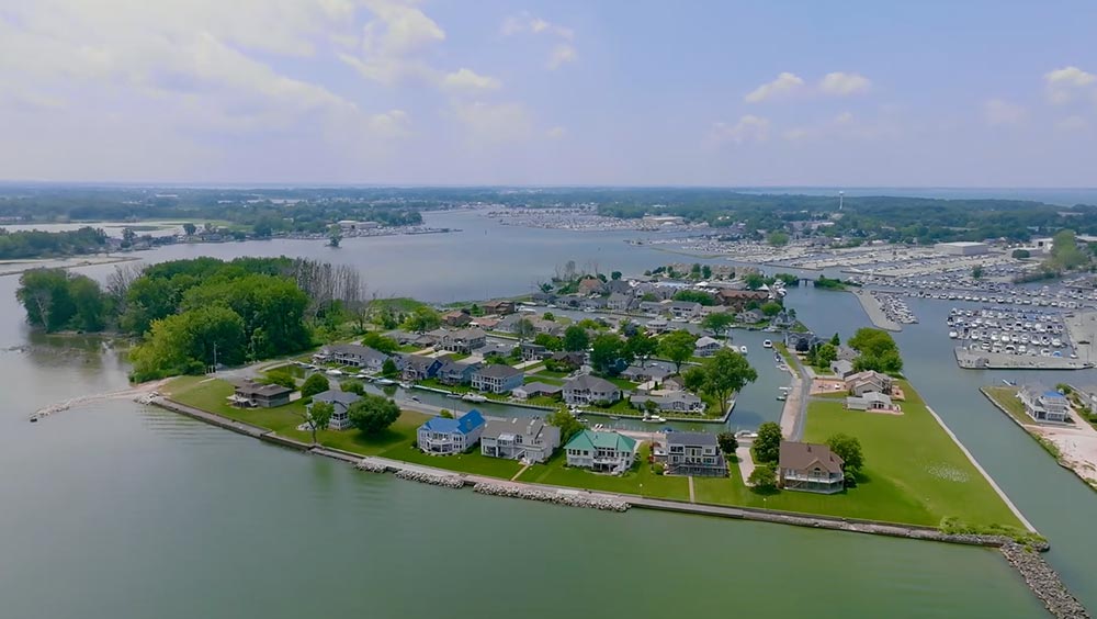 Ohio Lake House Interior Design: Designing Your Perfect Waterfront Getaway